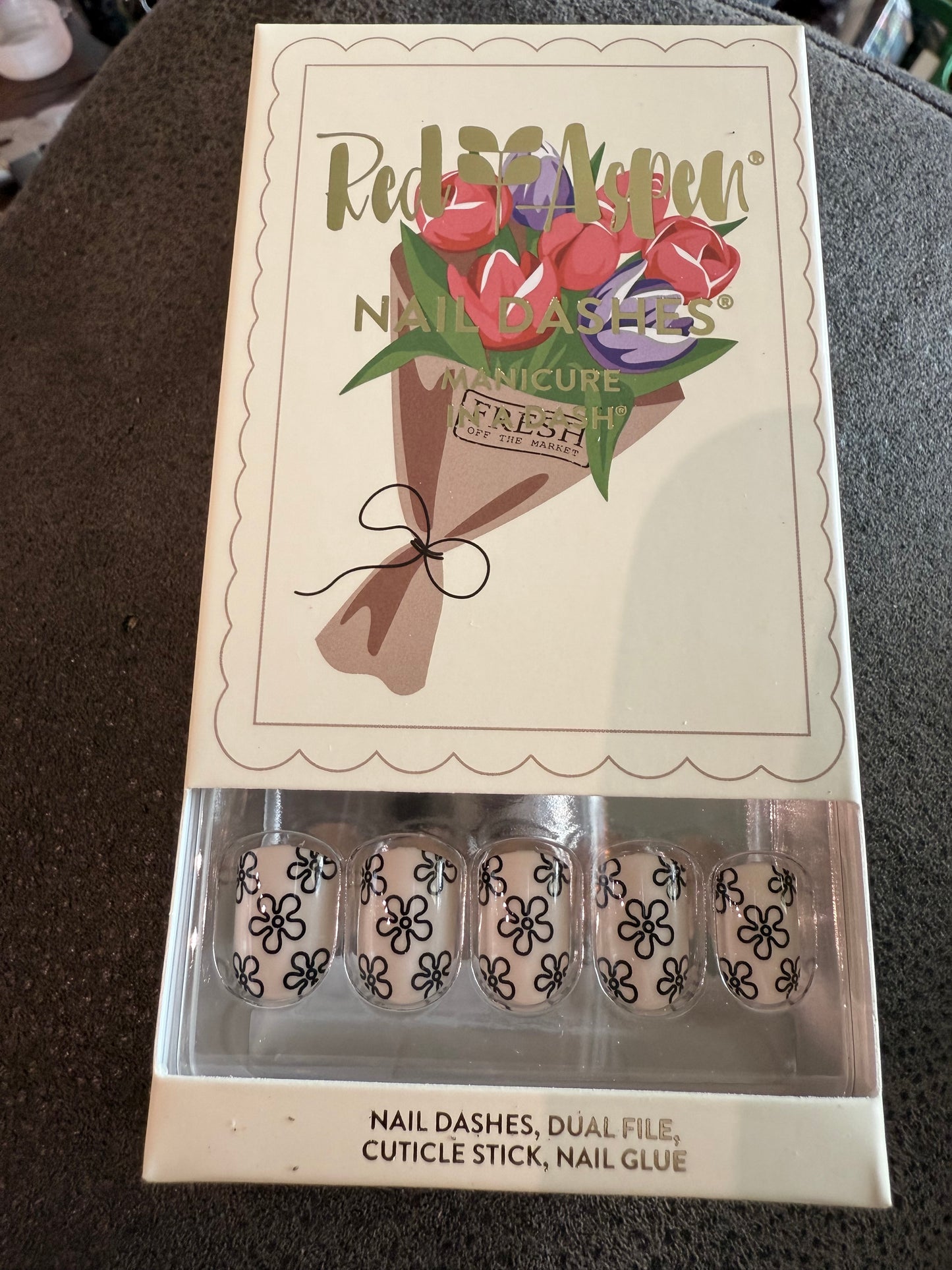Fresh Cut Flowers, Callaghan (Short/Square)