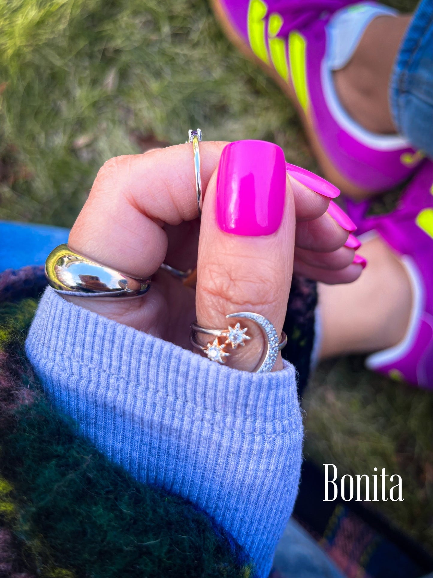 Blissful Bonita (Acrylics/Squoval)