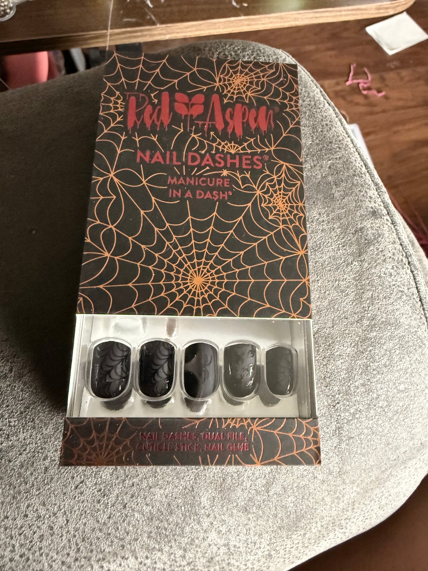 Boo La La, Bindi (Short/Square)