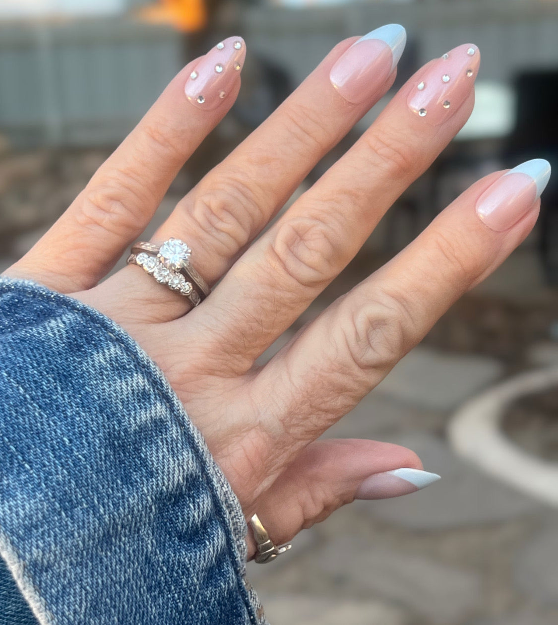 Olivia Is Ocean Bound (Medium/Almond)