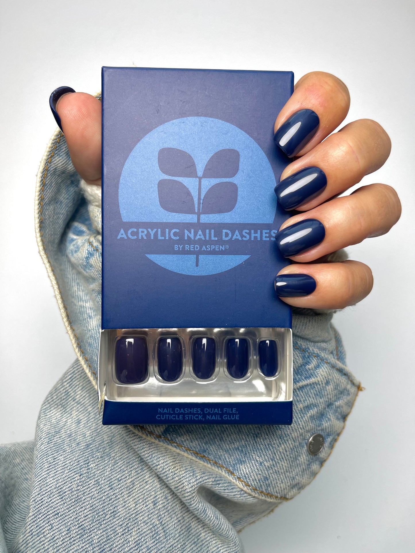 Frozen Fraya (Acrylics/Squoval)