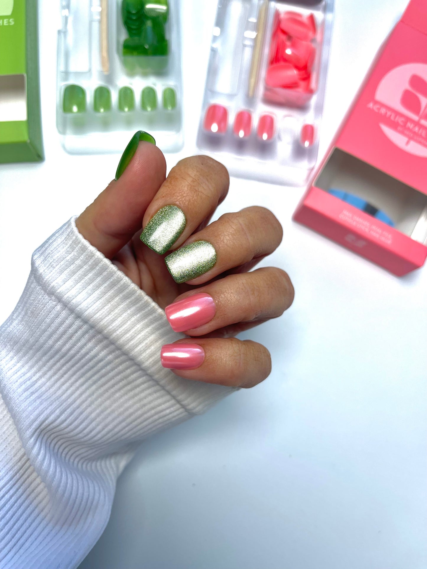 Proper Prisilla (Acrylics/Squoval)