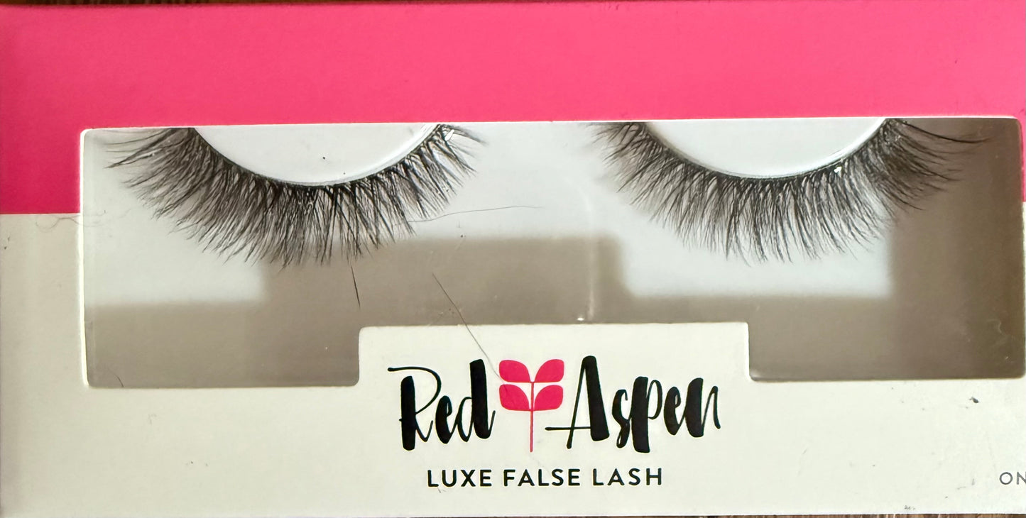 Deluxe Red Aspen Makeup Bundle (dark)