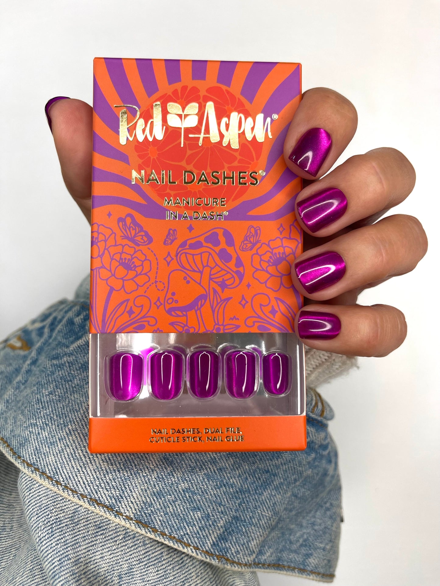 Far Out, Giovanna (Short/Square)