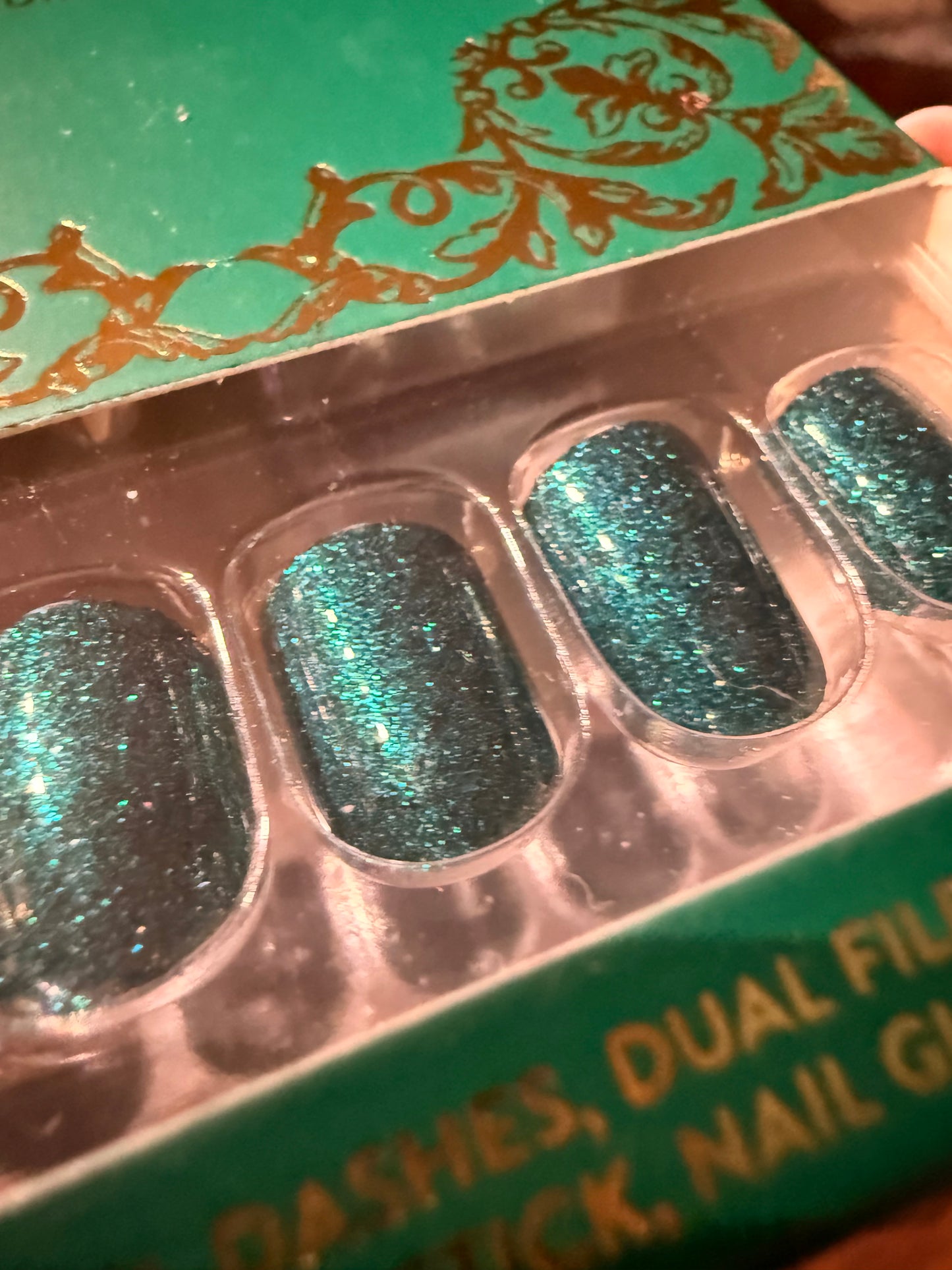 Oui Oui, Wava (Short/Square)