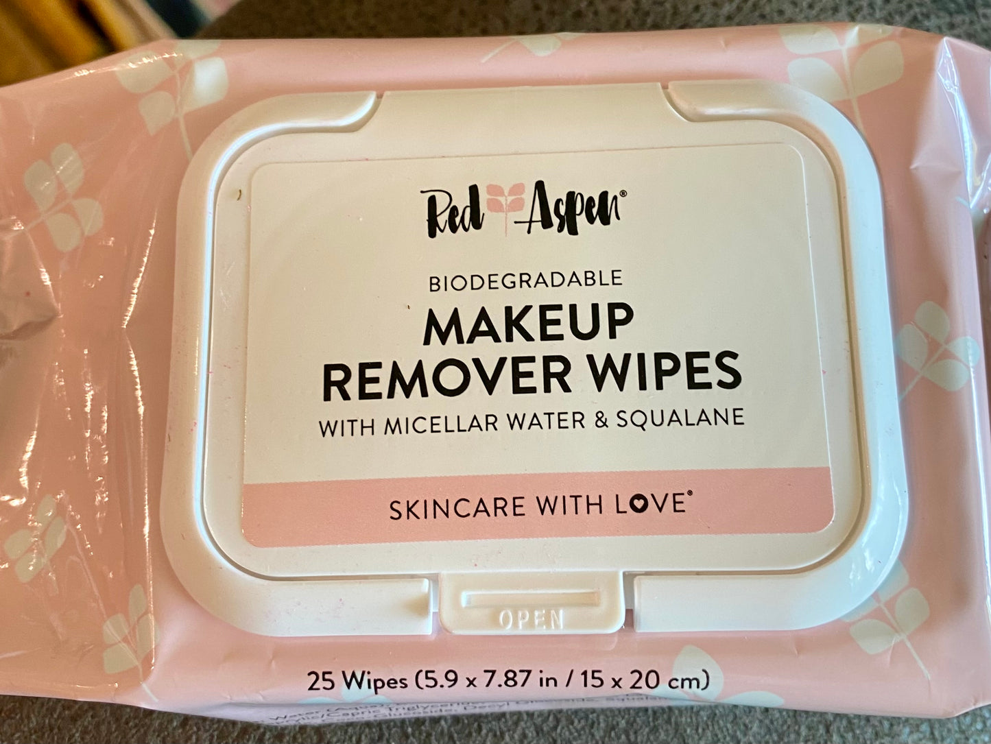 Biodegradable Makeup Remover Wipes with Micellar Water and Squalane