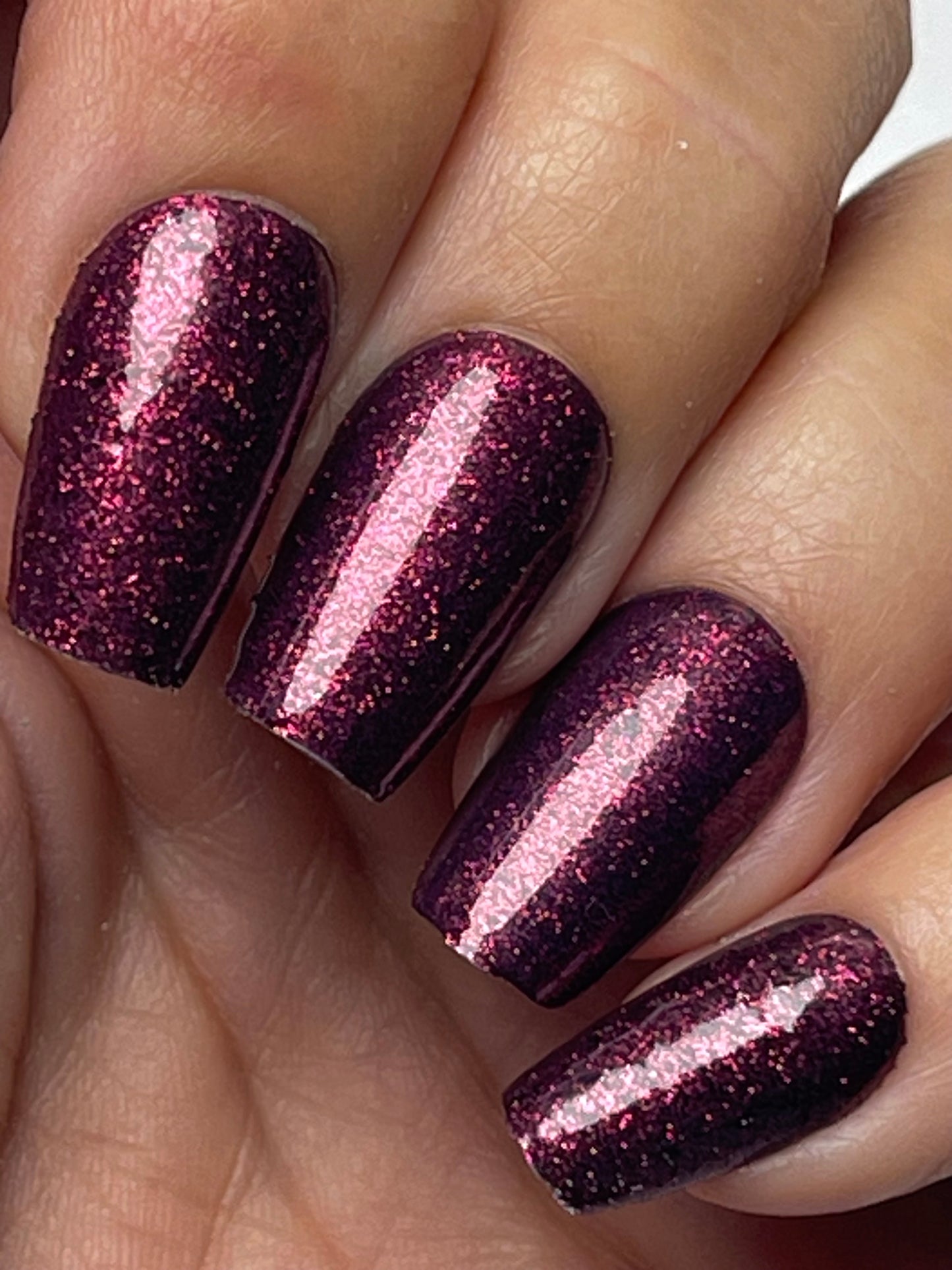 Cranberry Chrissy (Medium/coffin)