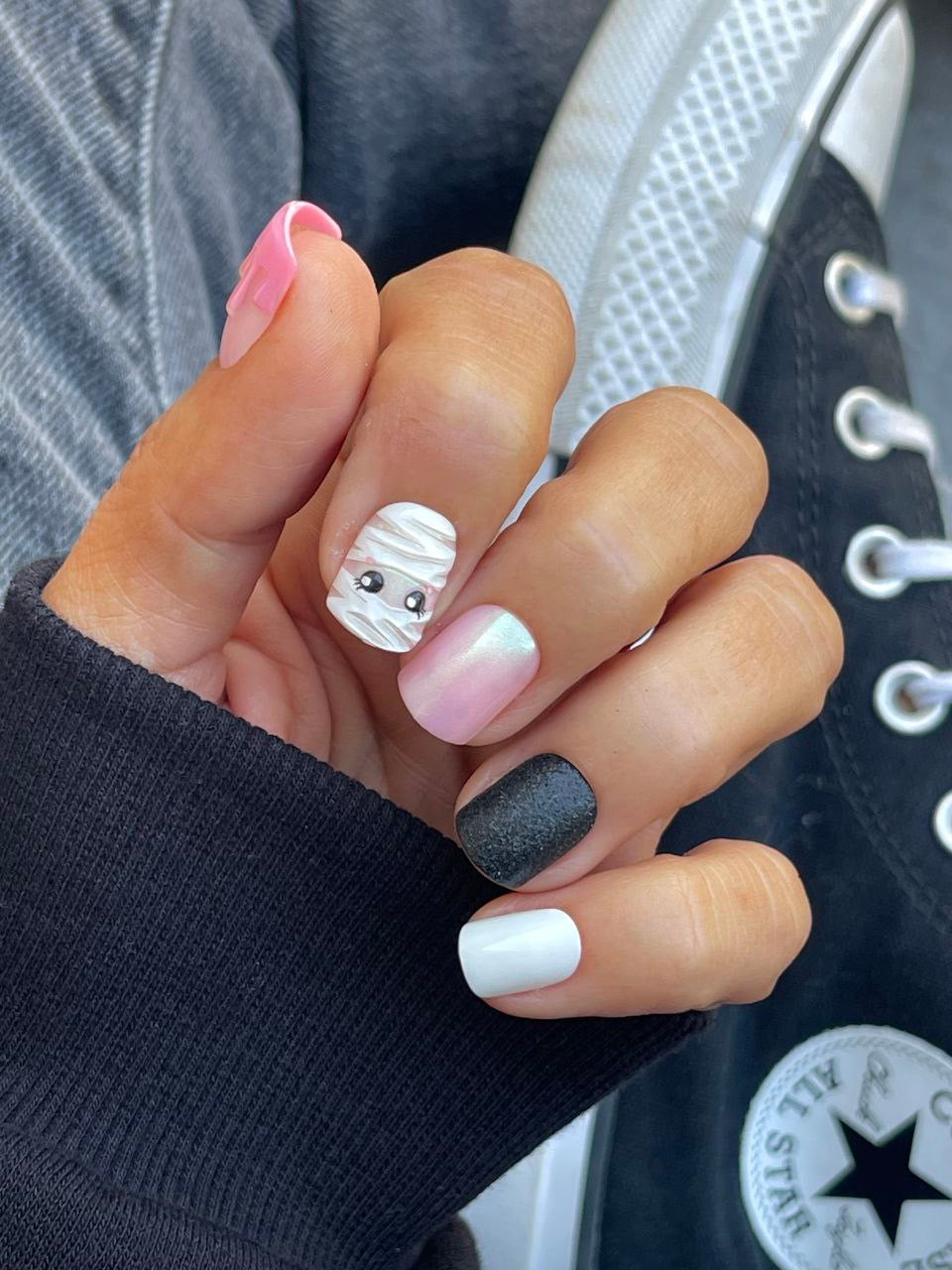 Zom-Bae, Zadie (Short/Square)