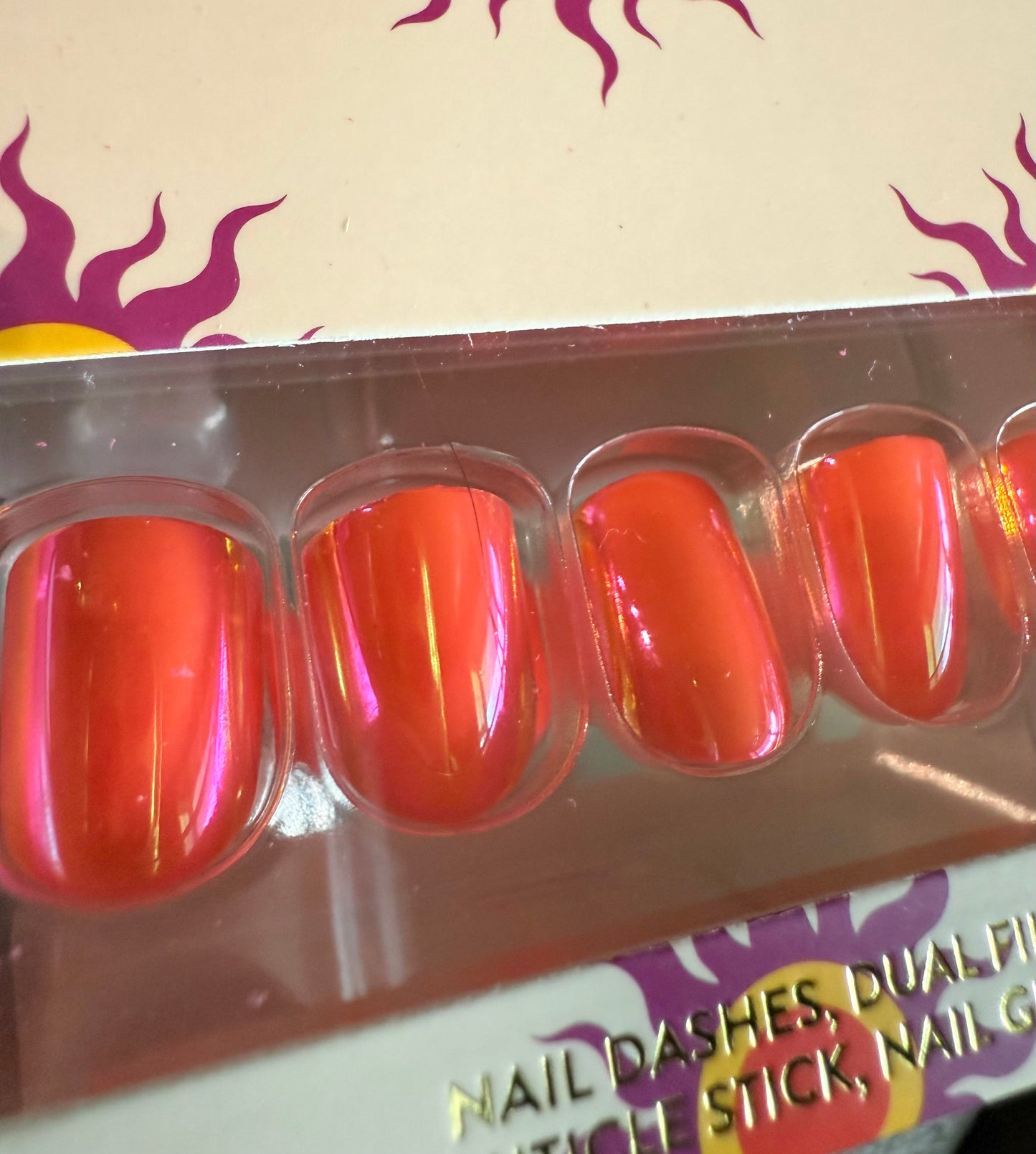 Dangerously Hot, Dovie (Short/Square)