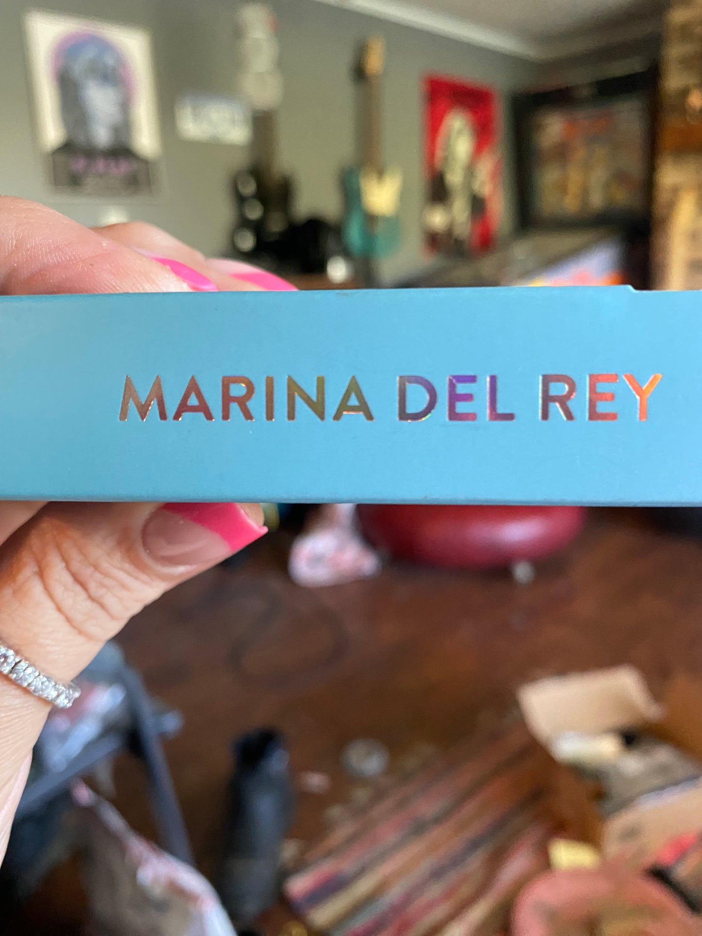 Marina Del Rey (Medium/Coffin)