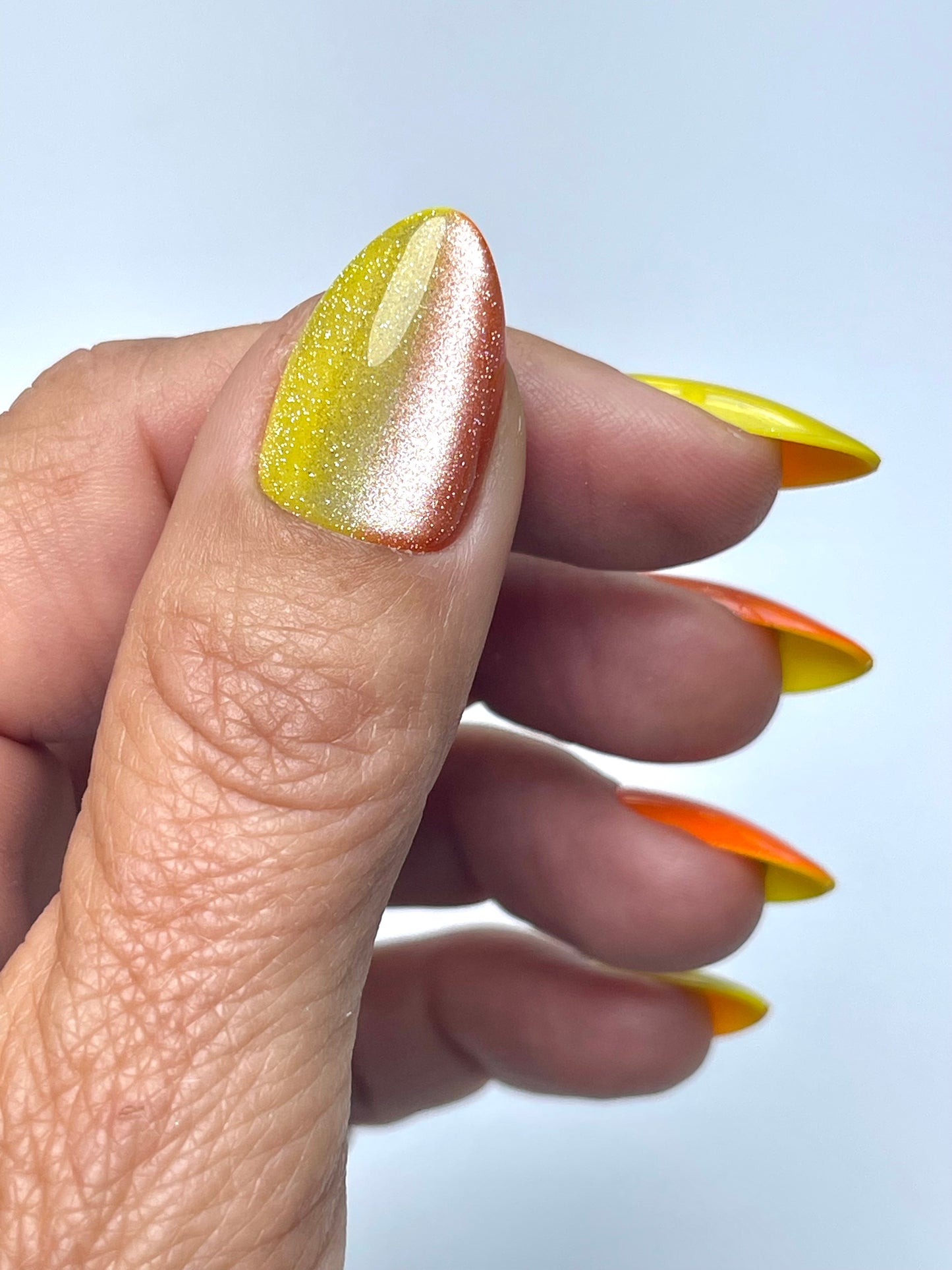 Solar Flare, Sonya (Medium/Almond)