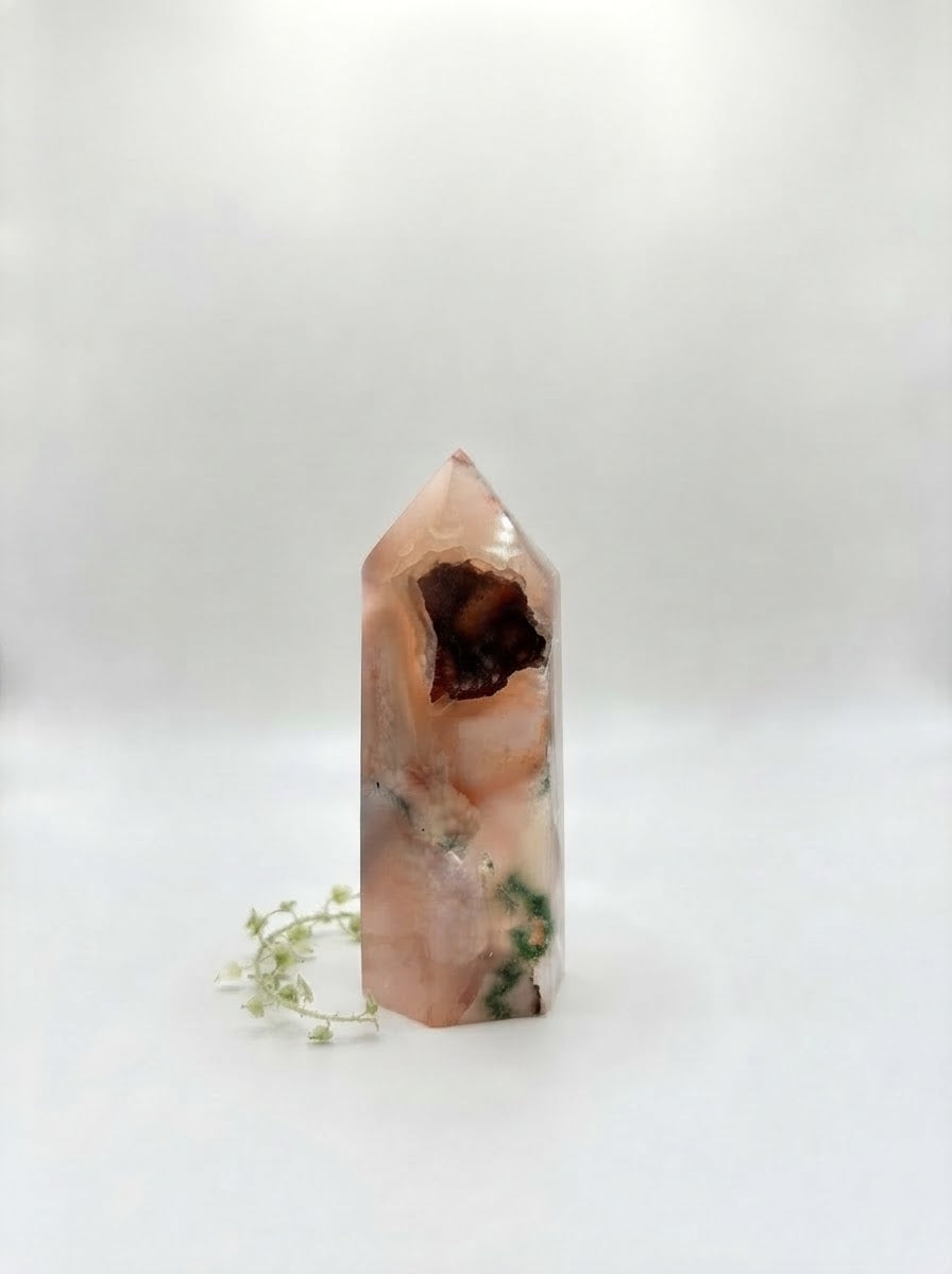 Flower Agate — A Garden Within the Stone
