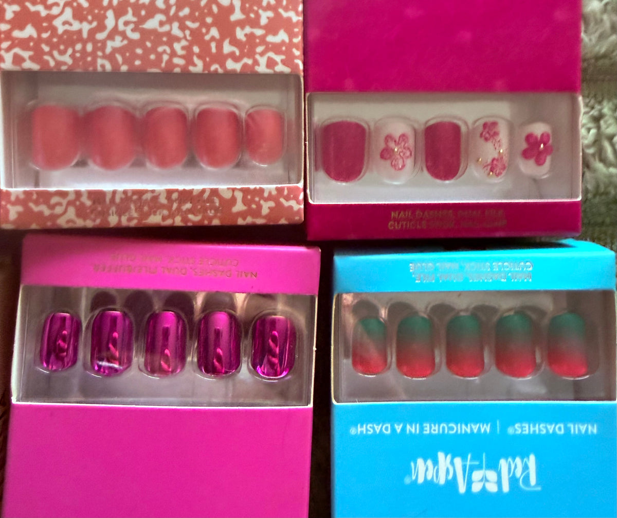 Set of 8 Red Aspen Deluxe Press On Nail Kits